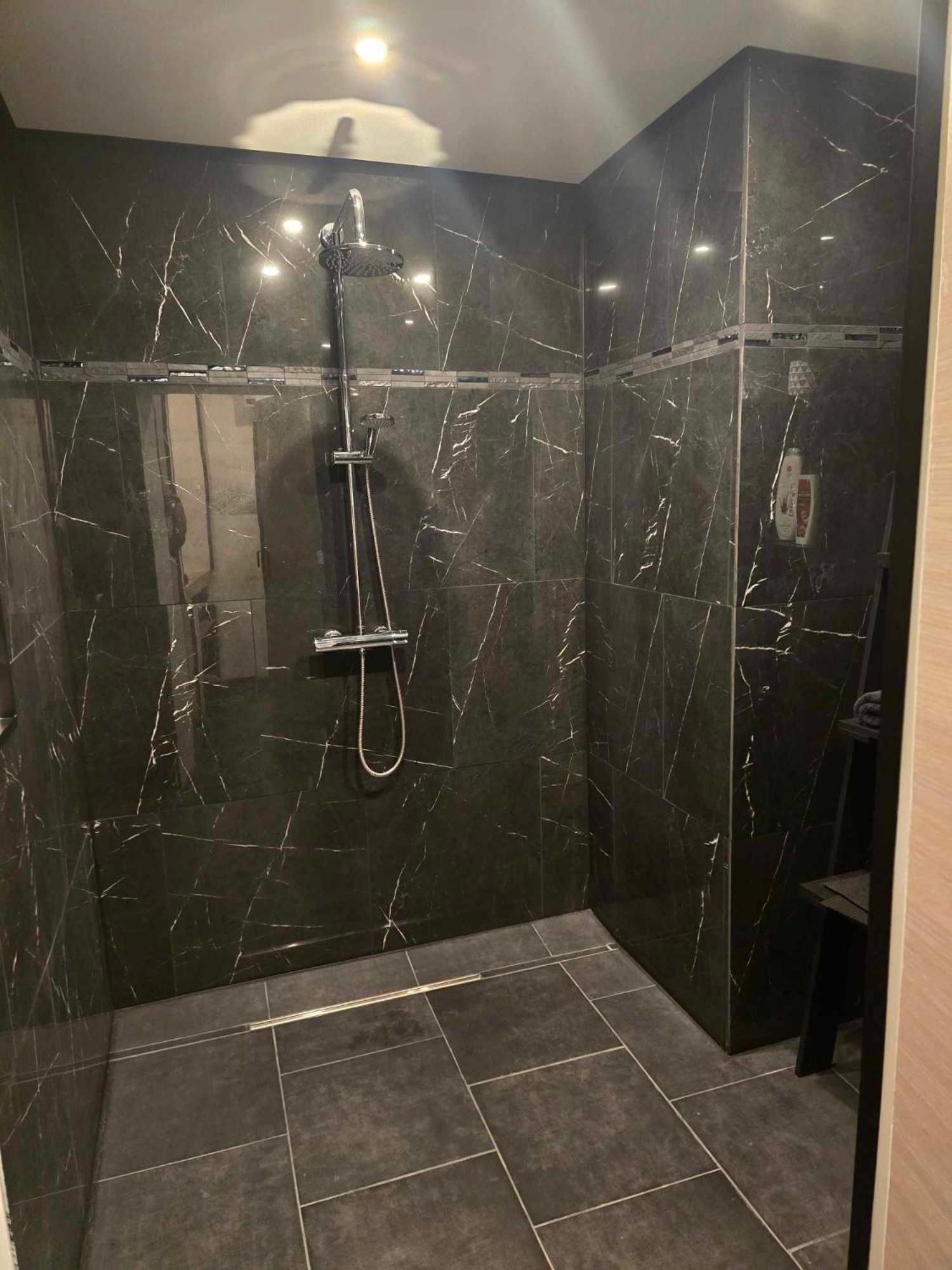 Les Bulles D'Or Hotel Flemalle-Grande ภายนอก รูปภาพ